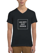 Design din egen Premium Unisex V-hals T-skjorte med eget trykk