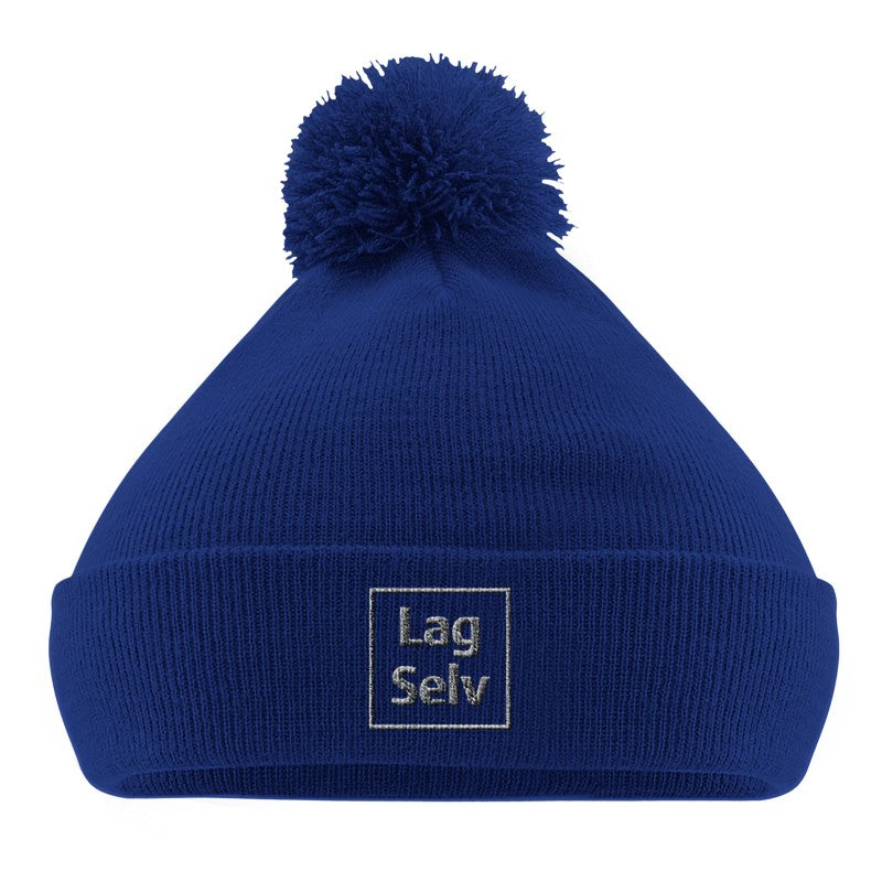 Personlig Pom Pom Lue | Design din egen med broderi